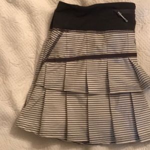 Lulu lemon skort size 8